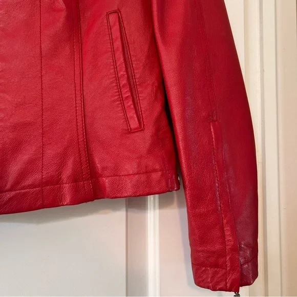 Wilsons Vintage Leather Women’s Red Moto Jacket Sleeve Zippers Size Medium - Picture 3 of 15